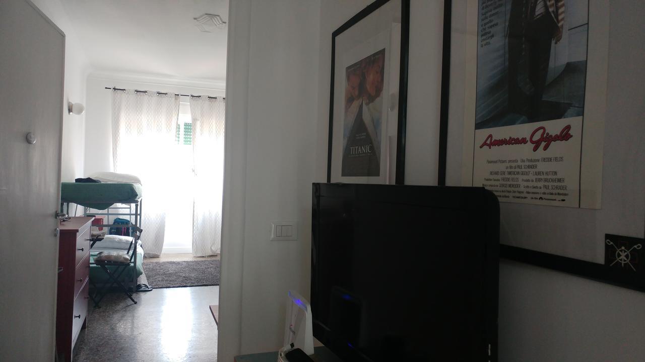 Ciak Rooms Рим Екстериор снимка
