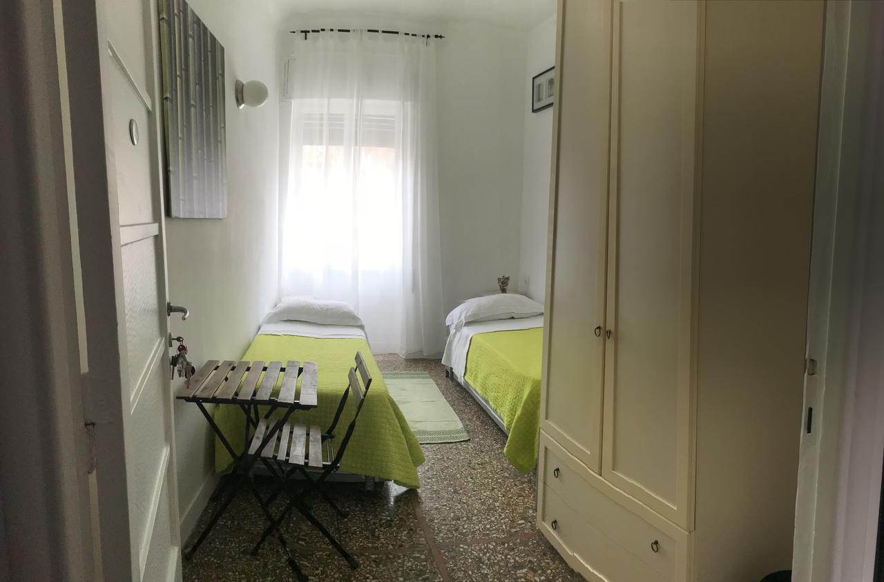 Ciak Rooms Рим Екстериор снимка